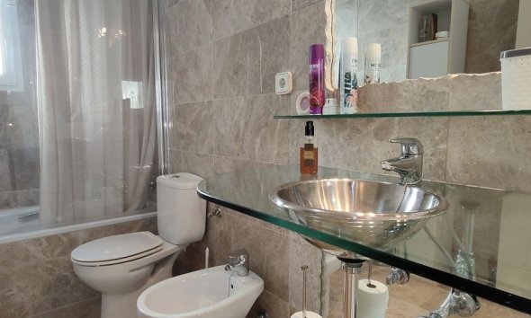 Resale - Villa - Las Ramblas Golf