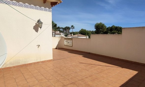 Resale - Villa - Las Ramblas Golf