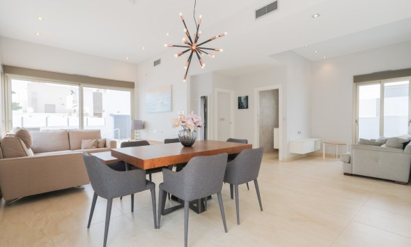 Reventa - Villa - Orihuela Costa - La Zenia