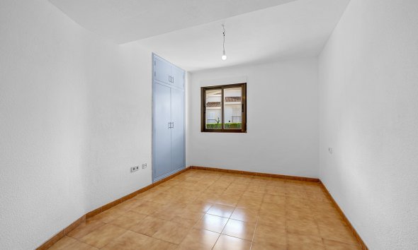 Resale - Apartament / Duplex - Altea