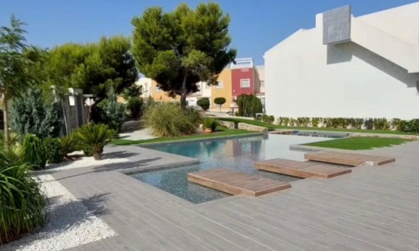 Resale - Apartment - Torrevieja - Los Balcones