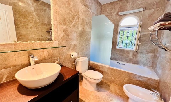 Rynek Wtórny - Willa - Orihuela Costa - Lomas de Campoamor-Las Ramblas