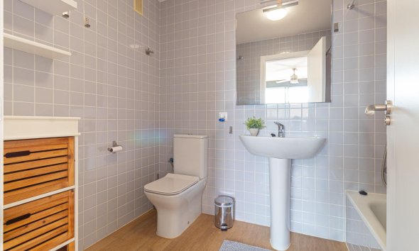 Resale - Apartment - Orihuela Costa - Los Dolses