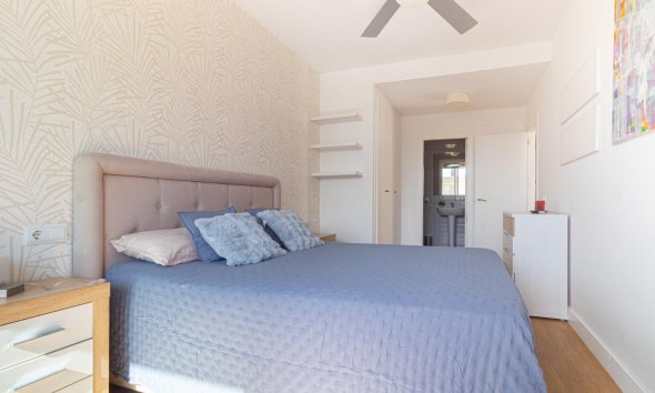 Resale - Apartment - Orihuela Costa - Los Dolses