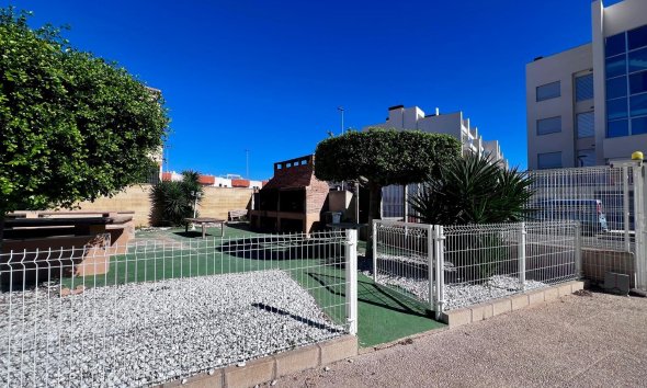 Resale - Apartment - Orihuela Costa - Los Dolses