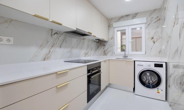 Resale - Apartment - Torrevieja - playa de los naufragos