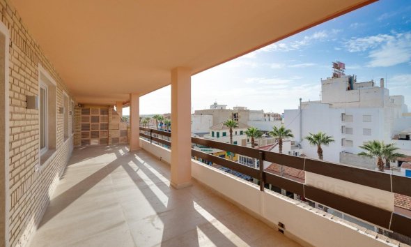 Resale - Apartment - Torrevieja - playa de los naufragos