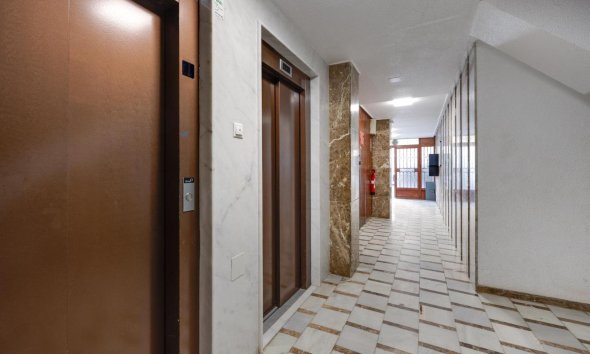 Resale - Apartment - Torrevieja - playa de los naufragos