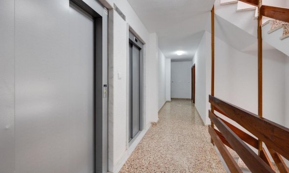 Resale - Apartment - Torrevieja - playa de los naufragos