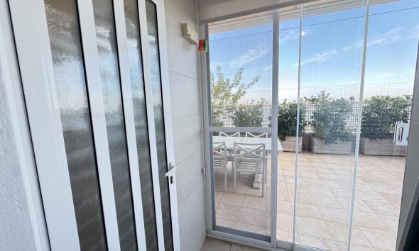 Resale - Apartment - Orihuela Costa - Villamartin