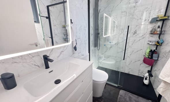 Resale - Bungalow - Orihuela Costa - Villamartin