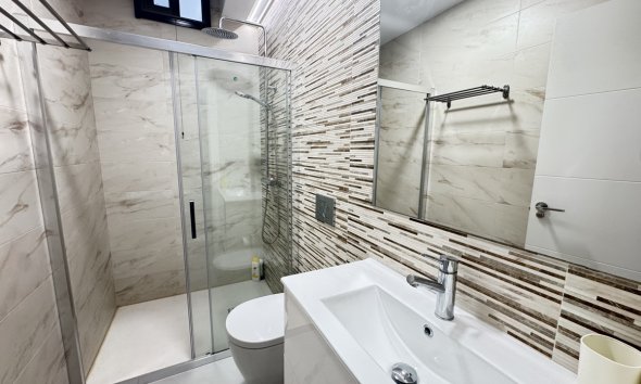 Resale - Villa - Orihuela Costa - Villamartin