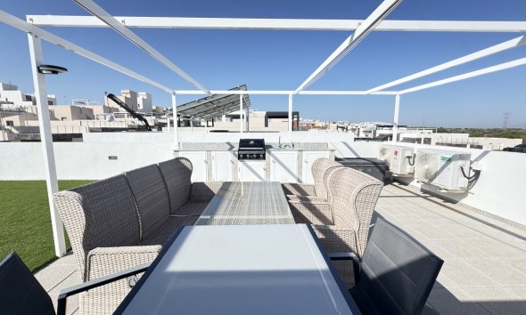 Resale - Villa - Orihuela Costa - Villamartin