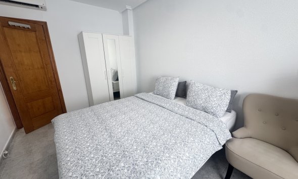 Resale - Villa - Orihuela Costa - Villamartin