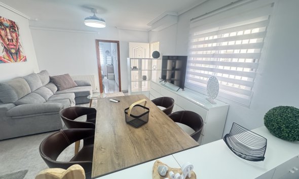 Resale - Villa - Orihuela Costa - Villamartin