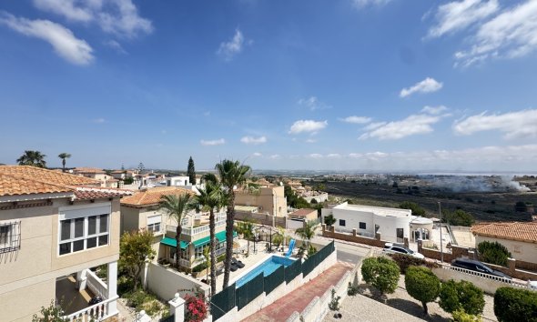 Resale - Villa - San Miguel de Salinas