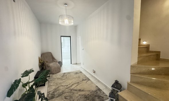 Resale - Villa - San Miguel de Salinas