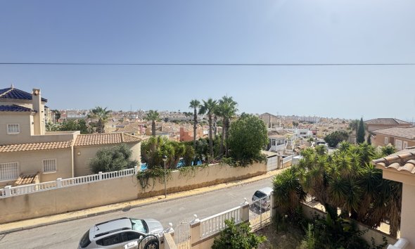 Resale - Villa - Orihuela Costa - Villamartin