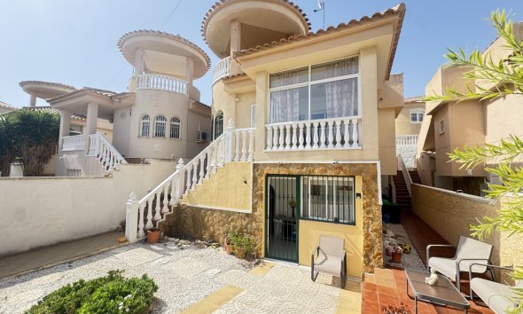 Resale - Villa - Orihuela Costa - Villamartin