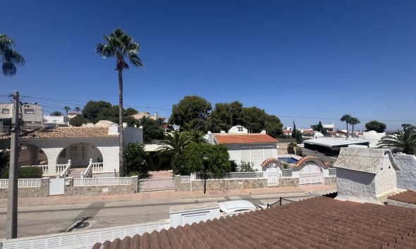 Resale - Villa - Orihuela Costa - Blue Lagoon