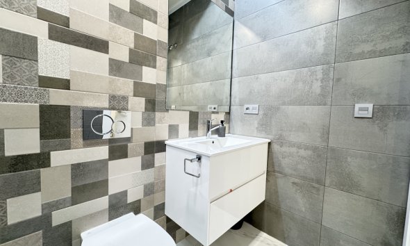 Resale - Villa - Orihuela Costa - Villamartin