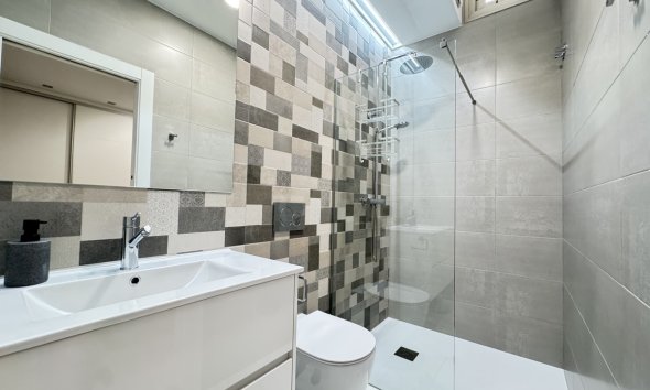 Resale - Villa - Orihuela Costa - Villamartin