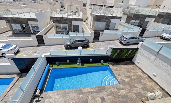 Resale - Villa - Orihuela Costa - Villamartin