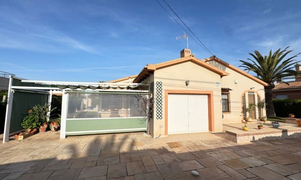 Resale - Villa - Orihuela Costa - Cabo Roig