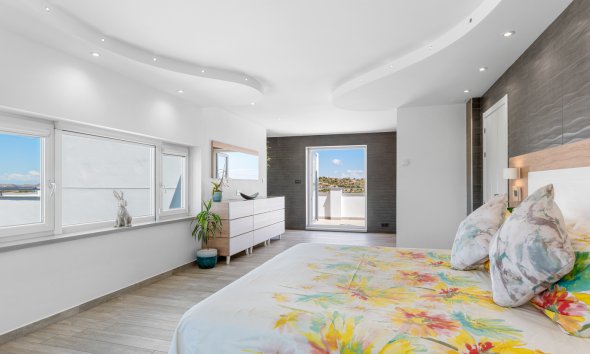 Resale - Villa - Torremendo