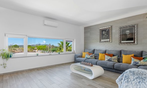 Resale - Villa - Torremendo