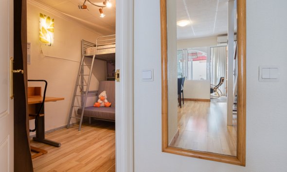 Resale - Terraced house / Townhouse - Torrevieja - La Siesta