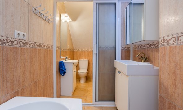 Resale - Terraced house / Townhouse - Torrevieja - La Siesta