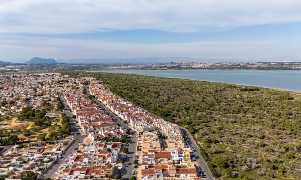 Resale - Terraced house / Townhouse - Torrevieja - La Siesta
