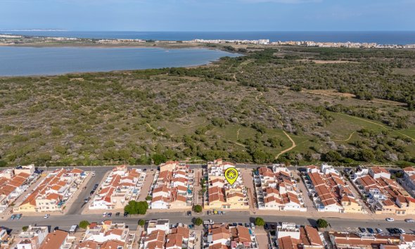 Resale - Terraced house / Townhouse - Torrevieja - La Siesta