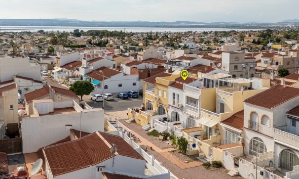 Resale - Terraced house / Townhouse - Torrevieja - La Siesta