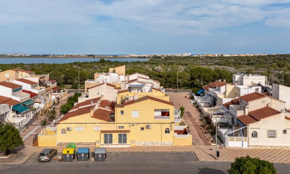 Resale - Terraced house / Townhouse - Torrevieja - La Siesta