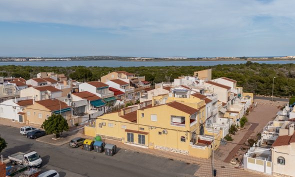 Resale - Terraced house / Townhouse - Torrevieja - La Siesta