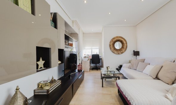 Rynek Wtórny - Willa - Torrevieja - La Siesta