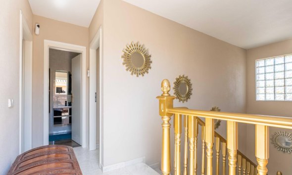 Resale - Villa - Orihuela Costa - Punta Prima