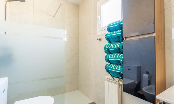 Resale - Villa - Orihuela Costa - Punta Prima