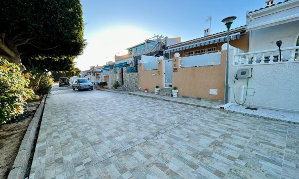 Resale - Terraced house / Townhouse - Torrevieja - Urbanización San Luis