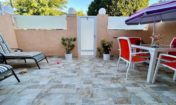 Resale - Terraced house / Townhouse - Torrevieja - Urbanización San Luis