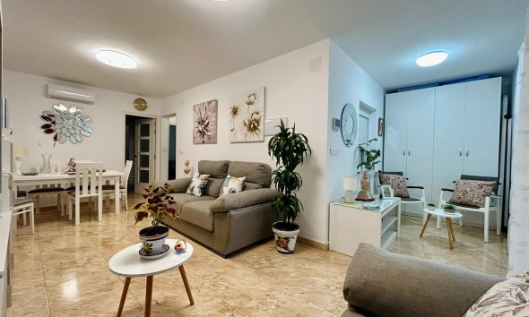 Resale - Terraced house / Townhouse - Torrevieja - Urbanización San Luis