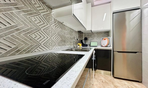 Resale - Terraced house / Townhouse - Torrevieja - Urbanización San Luis