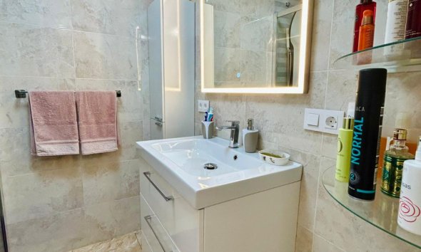 Resale - Terraced house / Townhouse - Torrevieja - Urbanización San Luis