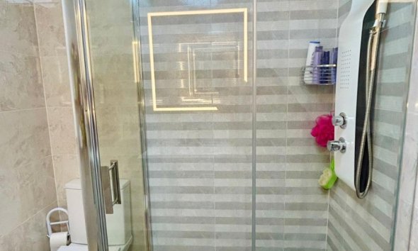 Resale - Terraced house / Townhouse - Torrevieja - Urbanización San Luis