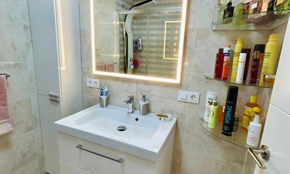 Resale - Terraced house / Townhouse - Torrevieja - Urbanización San Luis