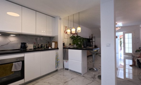 Resale - Terraced house / Townhouse - Torrevieja - El Acequión - Los Náufragos