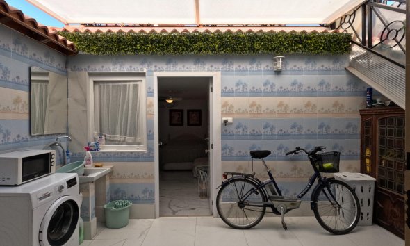 Resale - Terraced house / Townhouse - Torrevieja - El Acequión - Los Náufragos