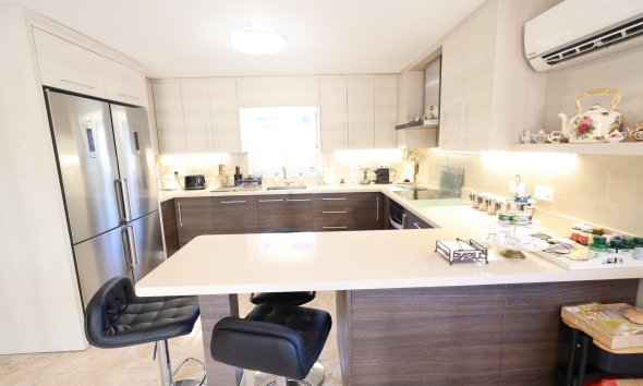 Resale - Villa - Torrevieja - Los Balcones - Los Altos del Edén